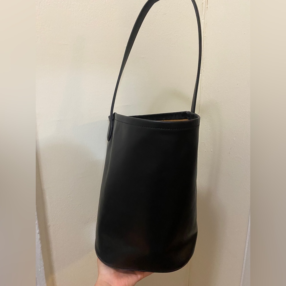 J Crew Berkeley Leather Bucket Bag in Black